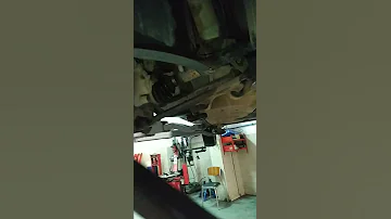 سبب طقطقه في اسفل سياره 