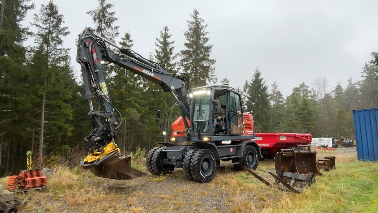 Köp Hjulgrävmaskin Atlas 140 W med vagn och redskap på Klaravik