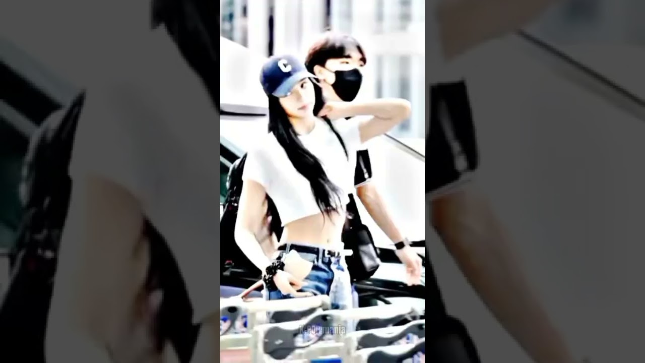 Dammn she looks soo fine 🥵|Lisa airport fashion 