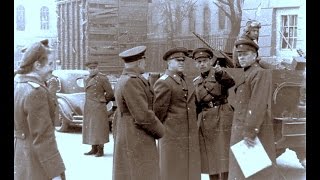 2 мая 1945, маршал Жуков прошелся по поверженному Берлину, столице рейха, Германии