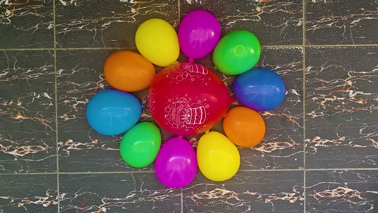 Popping Water Balloons 