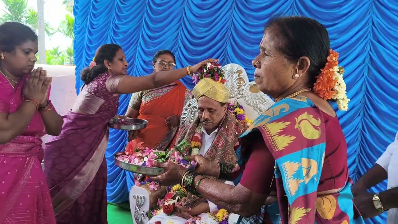 GuruPadhapooje of Shree Karibasappa Guruji by Hanumantharayappa