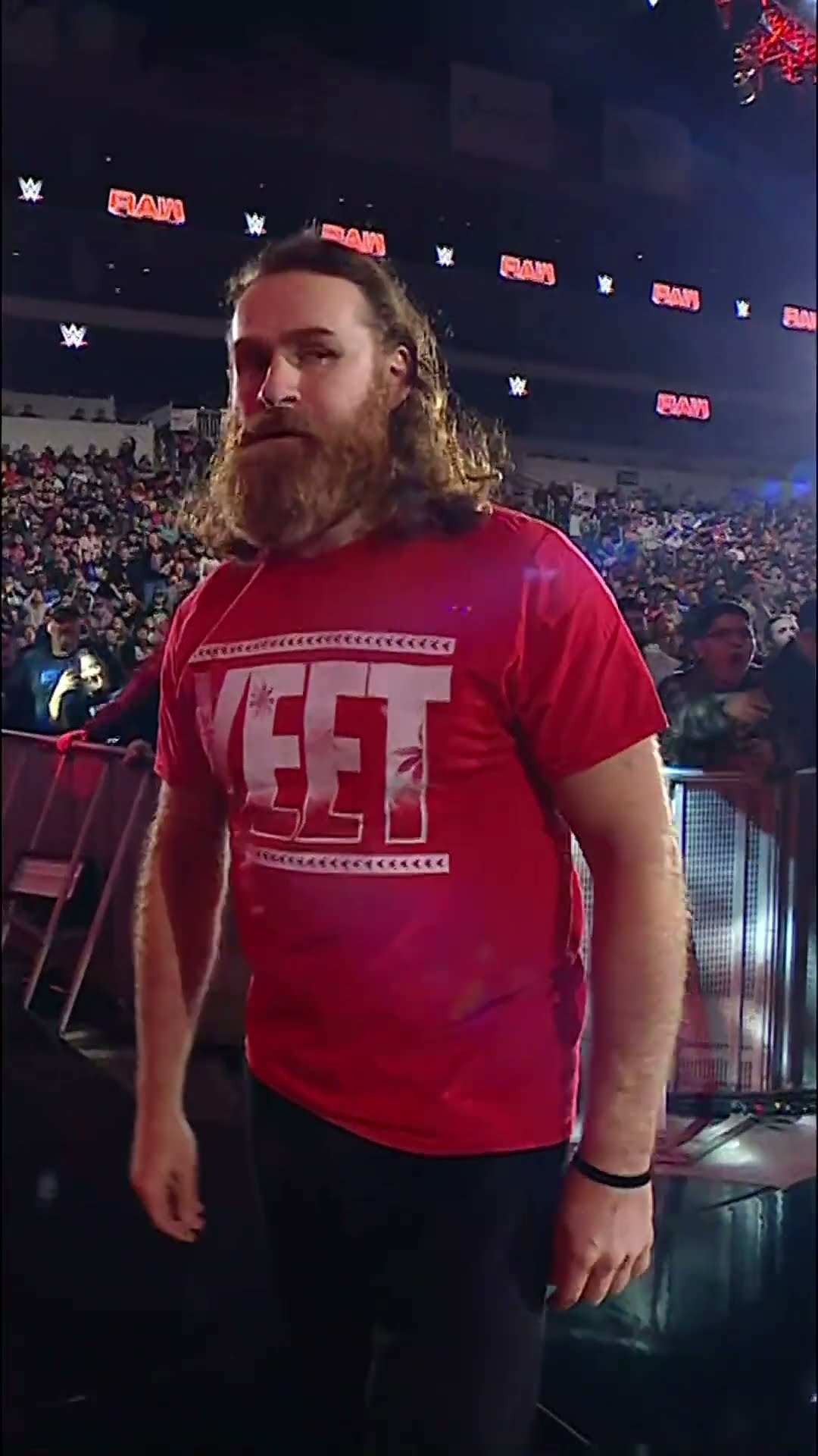 Drew McIntyre just couldn’t wait until #SNME to get his hands on Sami Zayn ? #WWERaw