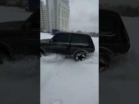 Черный урбан #reels #niva #lada #car #trevel #нива #snow