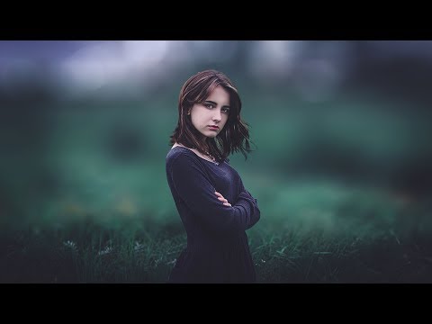 Photoshop Tutorial : How To Edit Outdoor Portrait - Blur Background & Color Grading