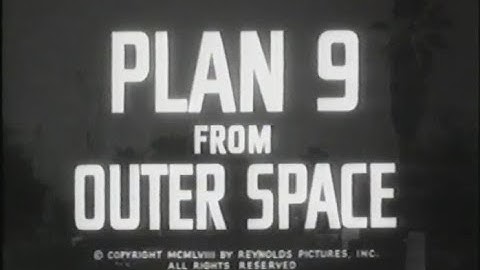 Plan 9 From Outer Space - kompletter Film mit deutschen Untertiteln