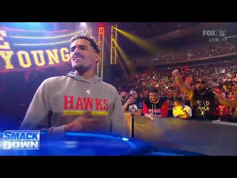 WWE | Trae Young irrumpe en Smackdown en pleno Madison Square Garden de New York