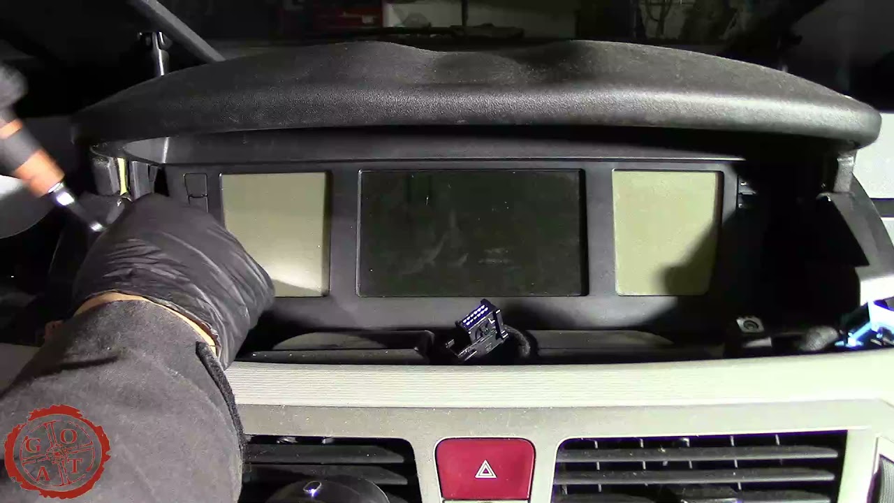 Citroen c4 picasso dashboard  removal (雪铁龙 C4 毕加索仪表盘拆卸）