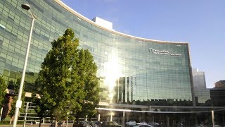 Cleveland Clinic Foundation, Euclid Avenue, Cleveland, Ohio, USA. Summer 2017