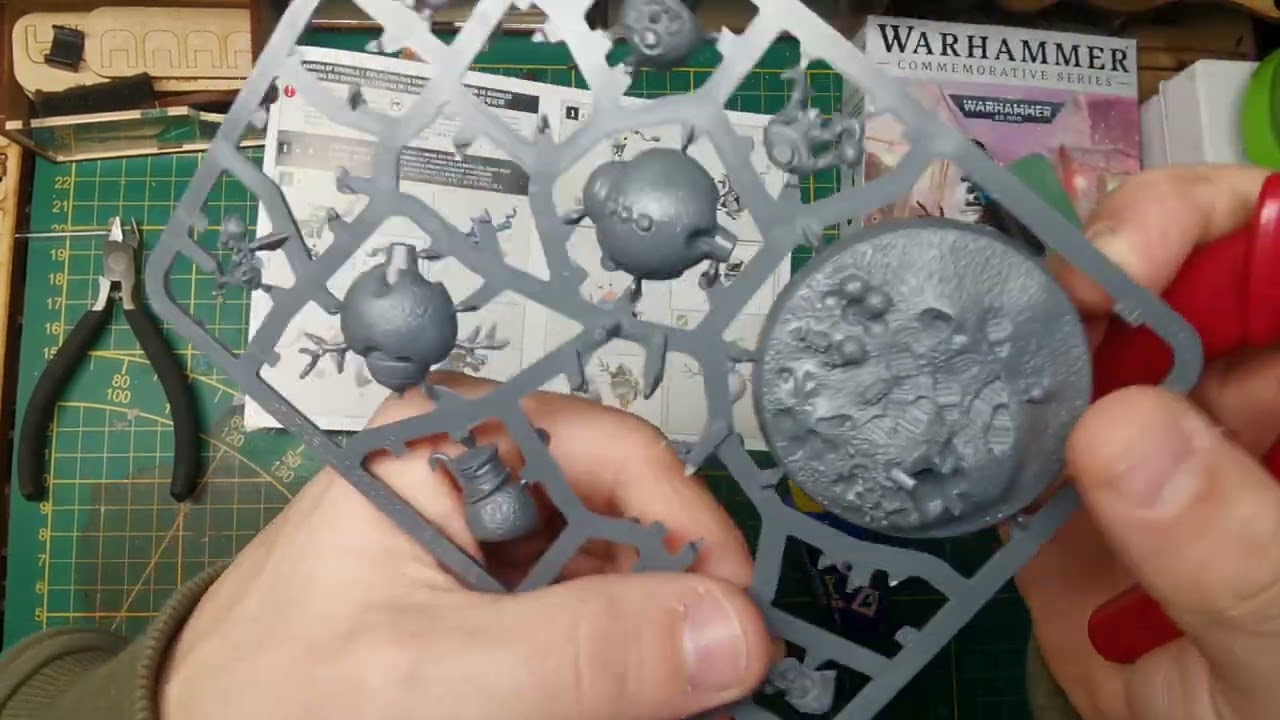 Warhammer commemorative series DA RED GOBBO'S A-BOMB-INABLE Snowman