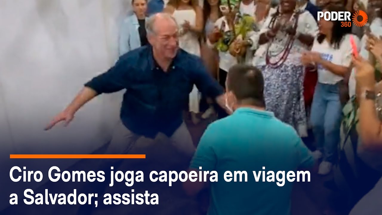 Ciro Gomes joga capoeira em viagem a Salvador; assista