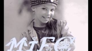Maria Isabel - Capricornio \