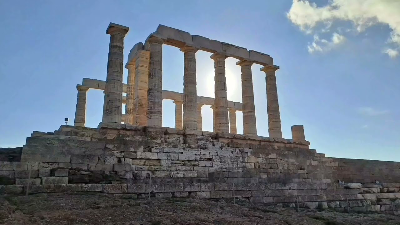 Δακρυσε τη νύχτα το φεγγάρι.στιχοι,musik:Elenlouka 