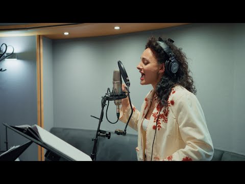 An exclusive snippet of 'Pretty Little Dead Things' from PADDINGTON The Musical!