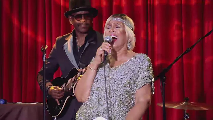 Miss Robbie's Live Performance Brings Down the Hou...