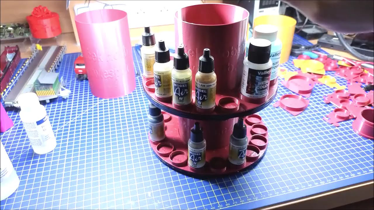 Vallejo Paint Stand Made from Prusament Spools | 