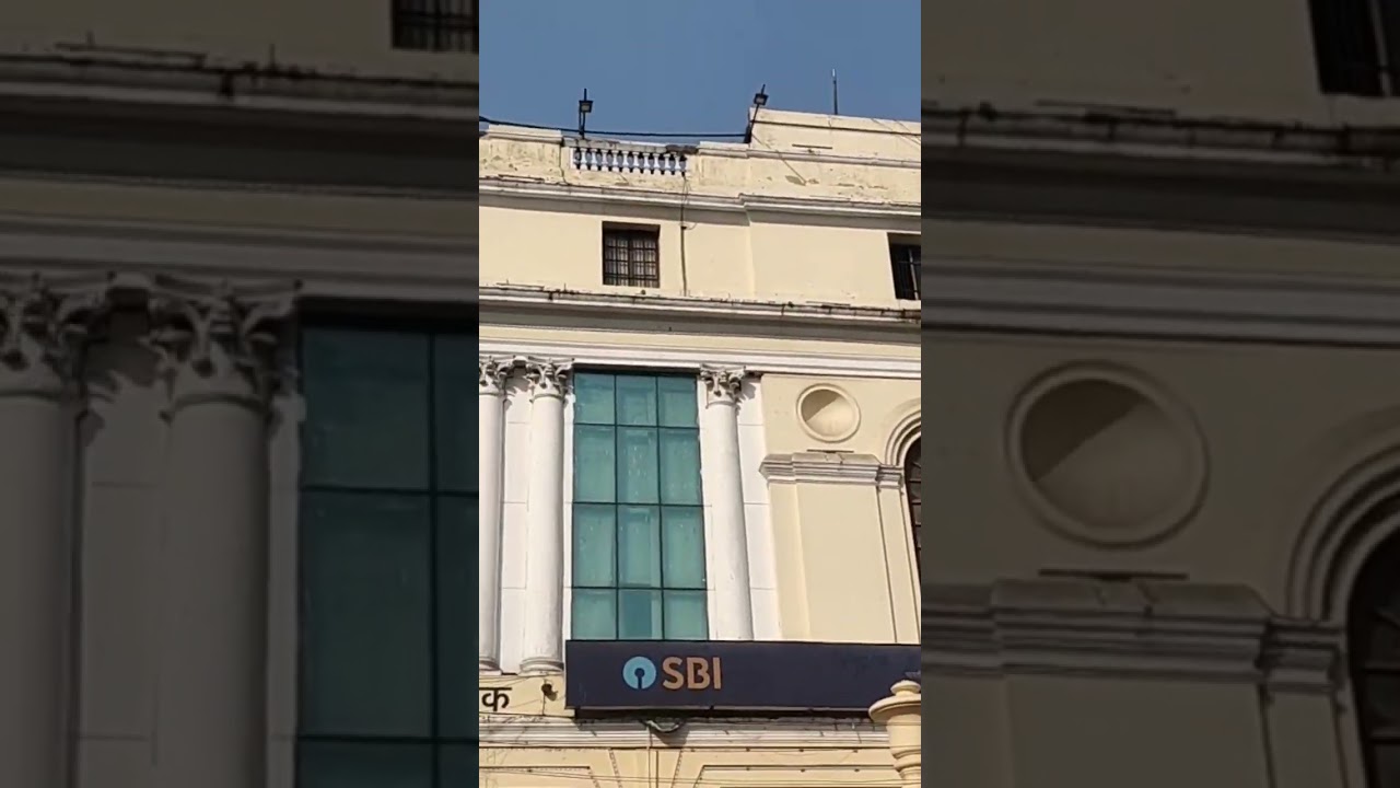 India ka SBI branch New Delhi Chandni Chowk ke samne SBI ka Head Branch