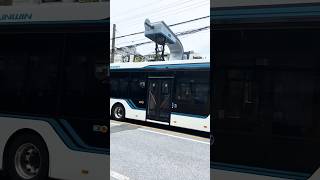 Super-Capacitor Bus In Shanghai Is Recharging, Able To Cover 40Km After Just 5 Minutes Of Charging!