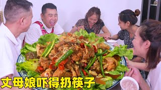 Пользователь сети подарил Чао 4 кг выращенного на фермах крокодилового мяса #ChefChao