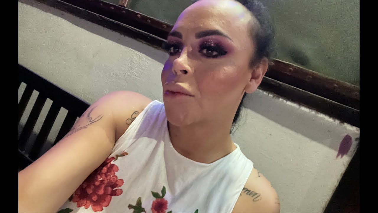 Ya casi listas para una ves más Fer el grande show