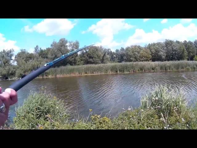 Fishing with a 13' Telescopic Fixed Line Fishing Pole 