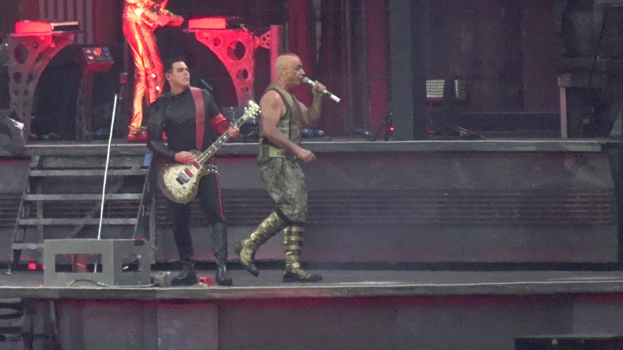 Rammstein Konzert 2019 - Mein Herz brennt - YouTube