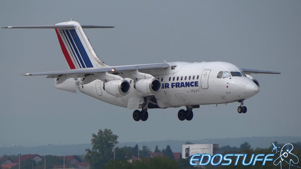 Air France by CityJet - BAe Avro 146-RJ85 EI-RJI - Landing at Zagreb airport ZAG/LDZA