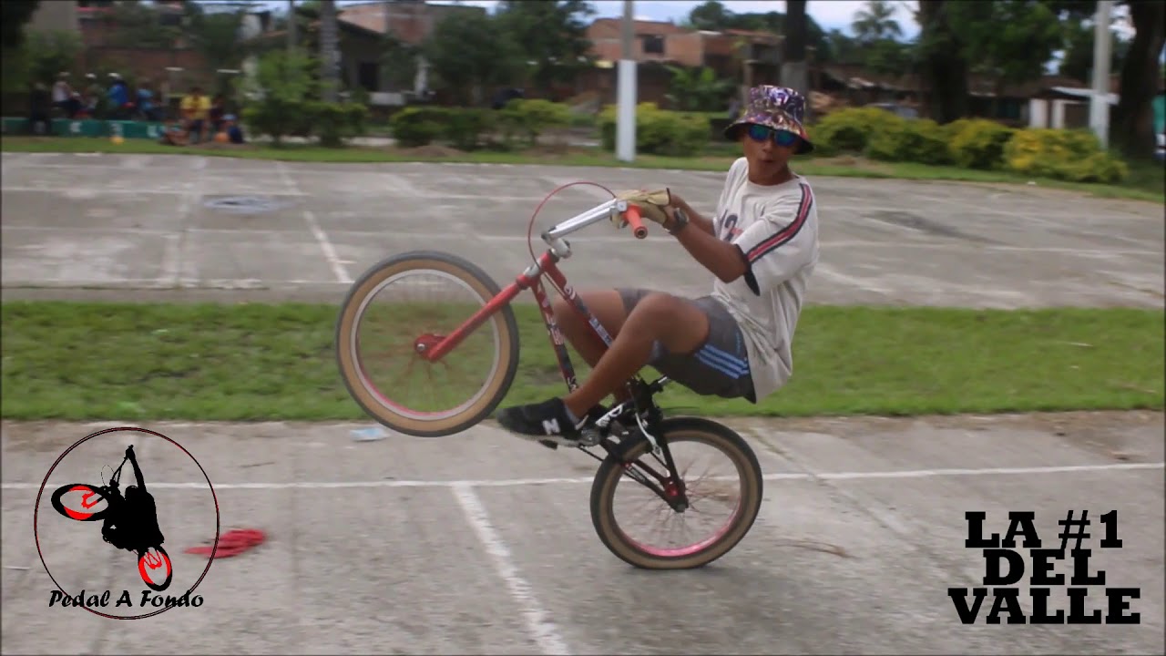 NUESTRO DIARIO VIVIR / PEDAL A FONDO