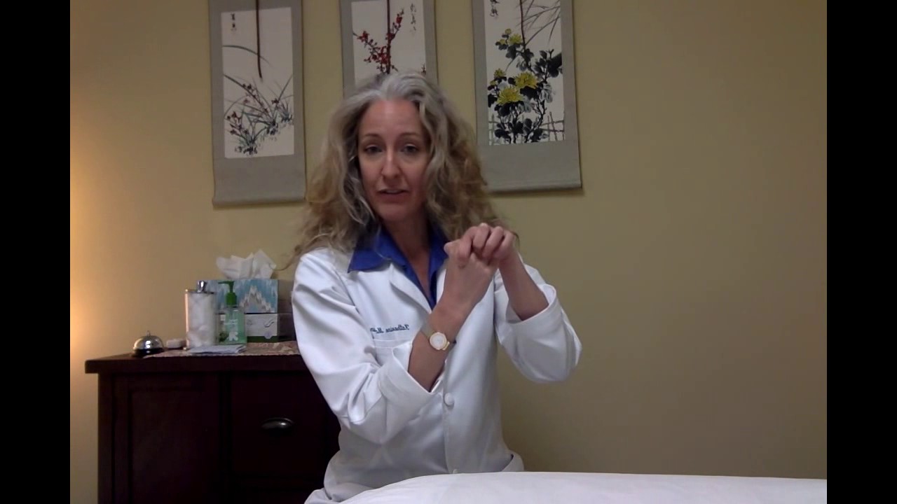 Learn a quick acupressure point for neck and shoulder pain!