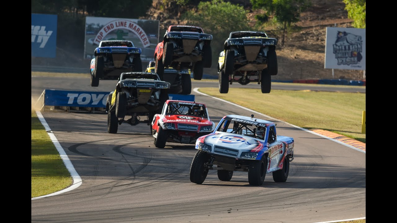 Darwin - Final 3 Laps - Stadium SUPER Trucks - YouTube