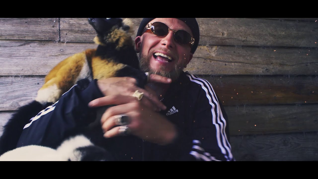 Drip Drip - AK REAL (Music Video) AKMG2019. adlı videoyu YouTube'da izle Drip Drip - AK REAL (Music Video) AKMG2019. adlı videoyu YouTube'da izle