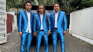RODO AU TU PESTA MI : LAS'GABE TRIO TOKYO BERADA