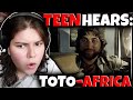 جنون مراهق يسمع أغنية أفريقيا من توتو لأول مرة