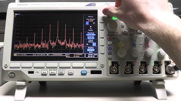 How do I use the spectrum analyzer function on the MDO3000?