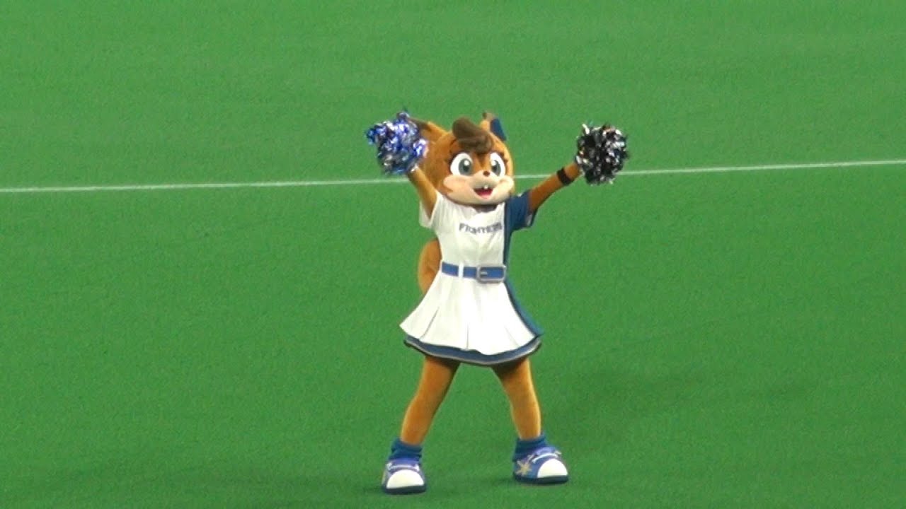 20220319 ファイターズダンスアカデミーの生徒さんとYMCAを踊るポリー
