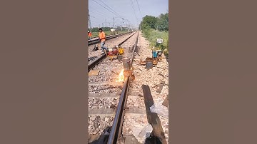 Thermit welding in Railway by welder please like share subscribe #viralvideo