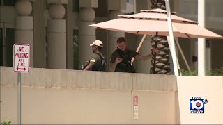 Synagogues' private security work with police in Surfside