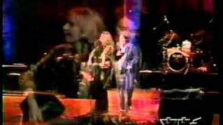 k. d. lang & Melissa Etheridge: "You can sleep while i drive"