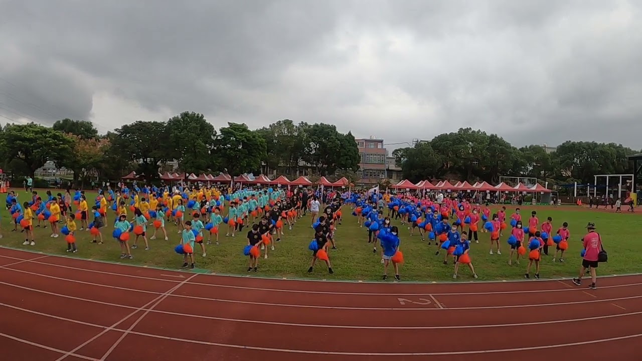 112學年度運動會_ 六年級進場