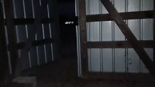 Exploring Abandoned Barn, Urban Exploring Gone Wrong. 