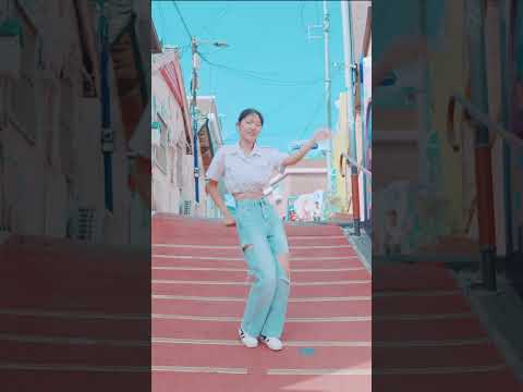 Let’s get the party rock! #guccichallenge #구찌챌린지 #dance #challenge