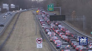 Exit 14 crash causes traffic backup on I-91 North