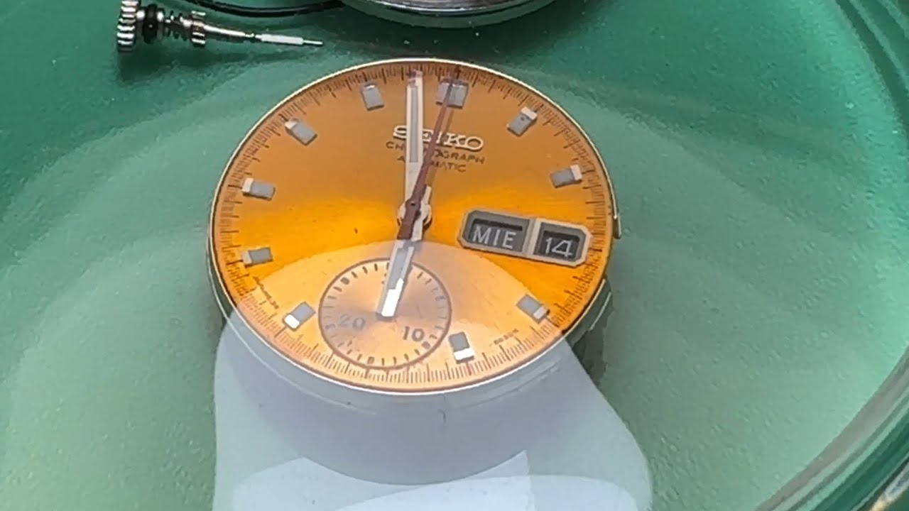 Putting O-Rings on Seiko Chronograph Pushers
