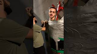 Thumbnail for Քանի՞ սկոչ է պետք պատին կպնելու համար 😱🤔