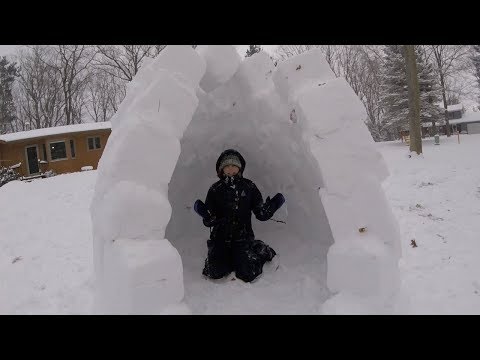 How to Build an Igloo for Beginners