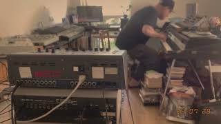Jazz Hip Hop Boom Bap beat making on EMU-SP12 & AKAI S950 + FENDER RHODES & Sampling Vinyl