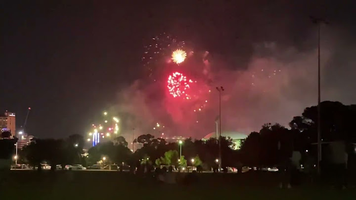 New Year's 2025: Australia puts on spectacular fireworks show over Adelaide South Australia