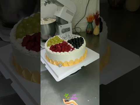 تزيين الكيك بالفواكه للمبتدئين جميلة جدا