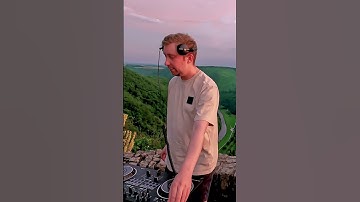 Full video of my new Afro & Melodic House mix during the sundowner is out now on YouTube ❤️