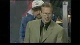 Flashback - Robbie Ftorek throwing the bench